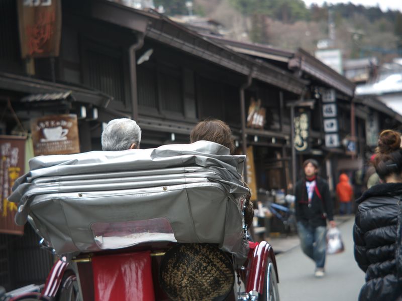 Hida-takayama_kern_m-switar_50__2